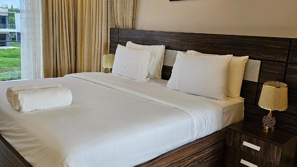 Lakowe Lakes Hotel, Golf And Country Estate By Newmark Lagos Bagian luar foto
