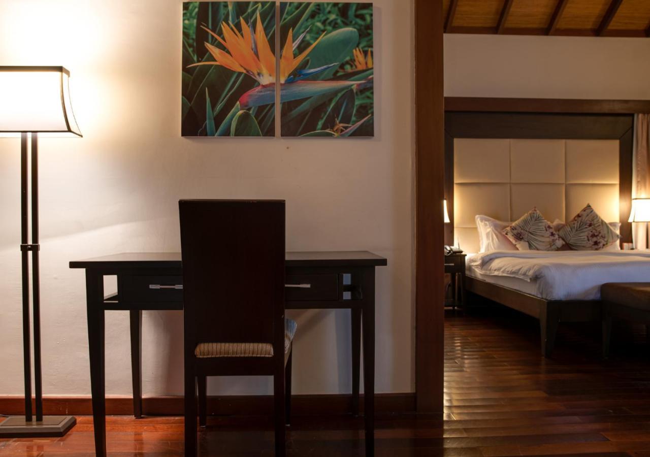 Lakowe Lakes Hotel, Golf And Country Estate By Newmark Lagos Bagian luar foto
