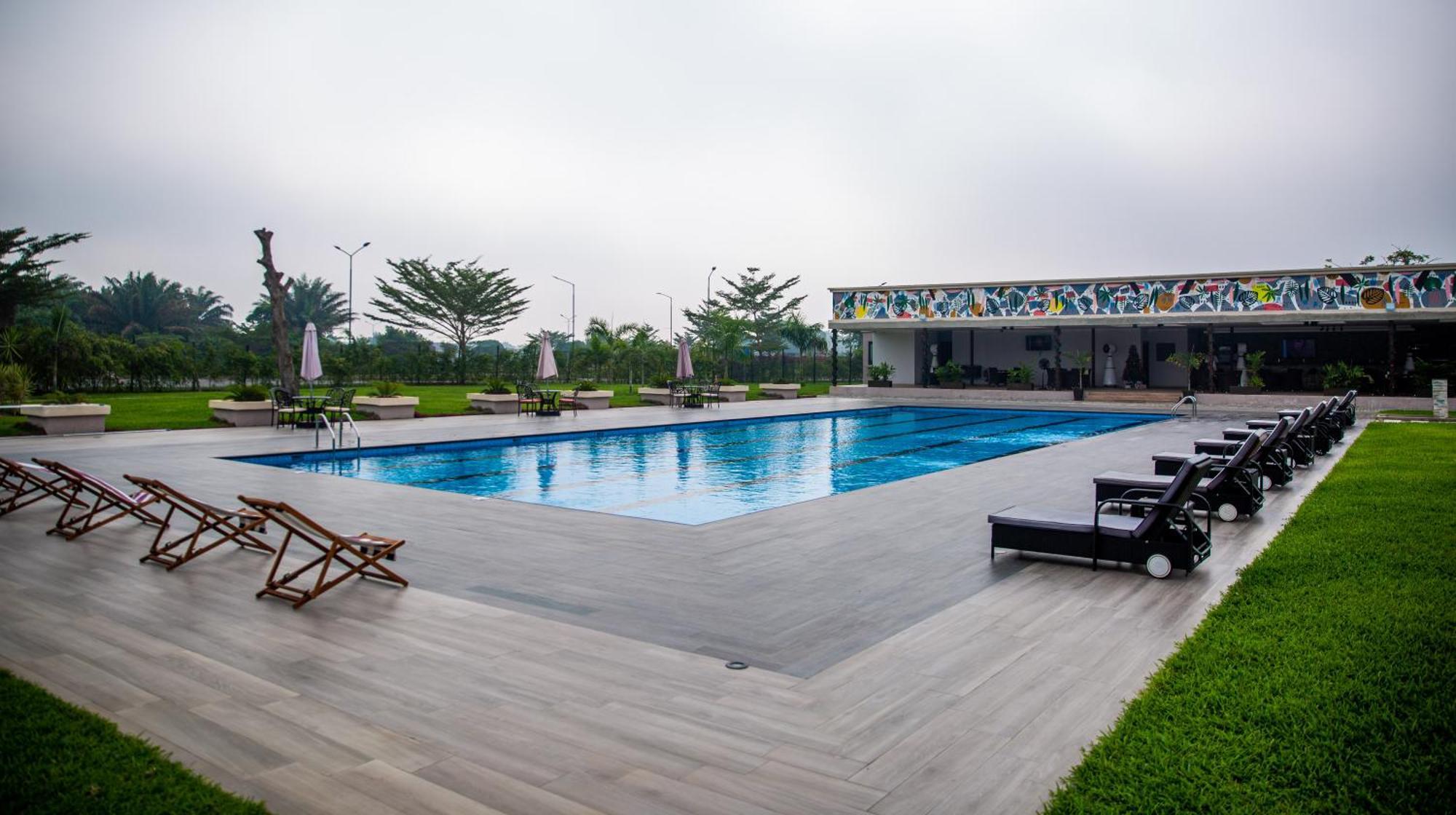 Lakowe Lakes Hotel, Golf And Country Estate By Newmark Lagos Bagian luar foto