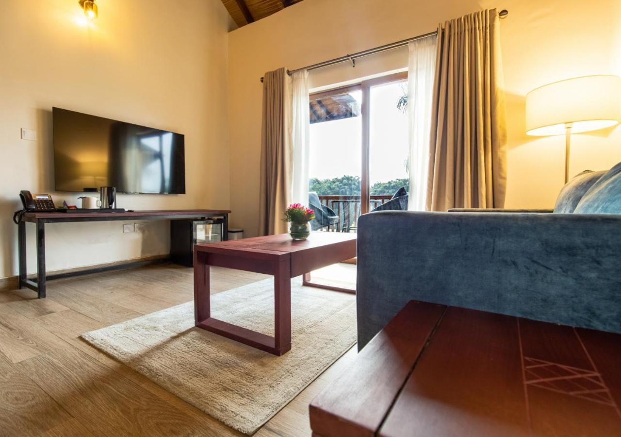 Lakowe Lakes Hotel, Golf And Country Estate By Newmark Lagos Bagian luar foto